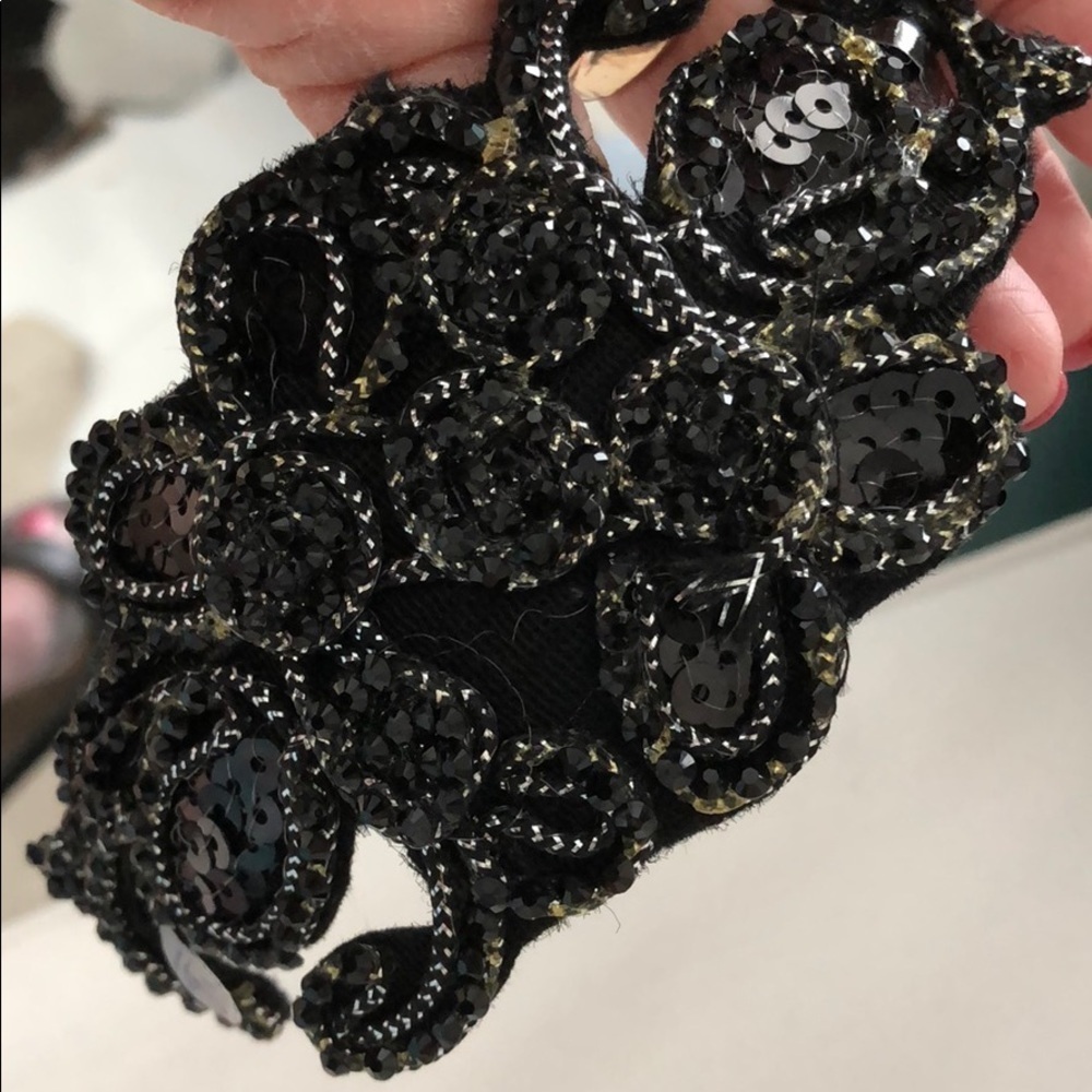 Beaded Headband by 2 Chic NWT - Picture 3 of 4